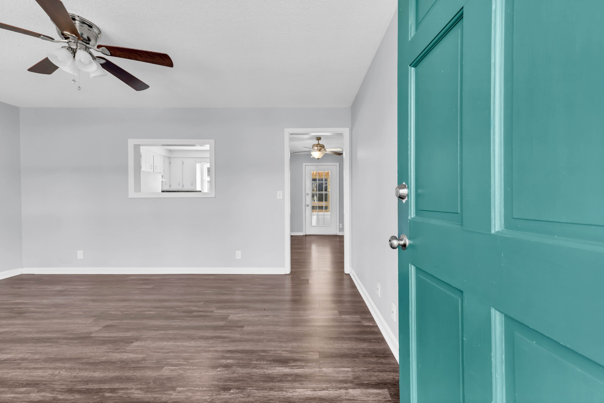 4660 Dover Road Indian Mound, TN 37079 - Photo 5 of 30 a view of a hallway with wooden floor
