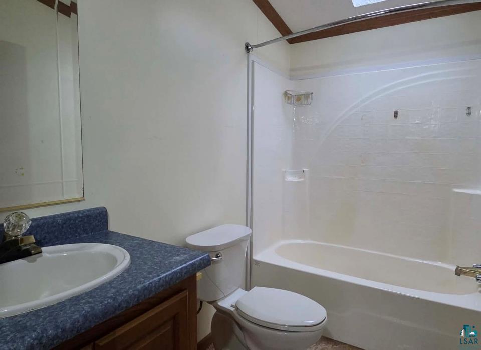 67108 Old Odanah Road Ashland, WI 54806 - Photo 17 of 53