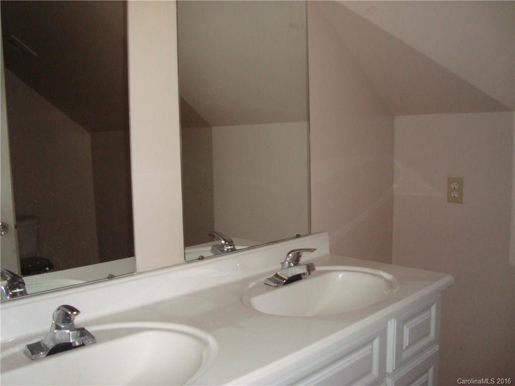 2194 County Line Road Kings Mountain, NC 28086 - Photo 11 of 16 Gallery Image 11
