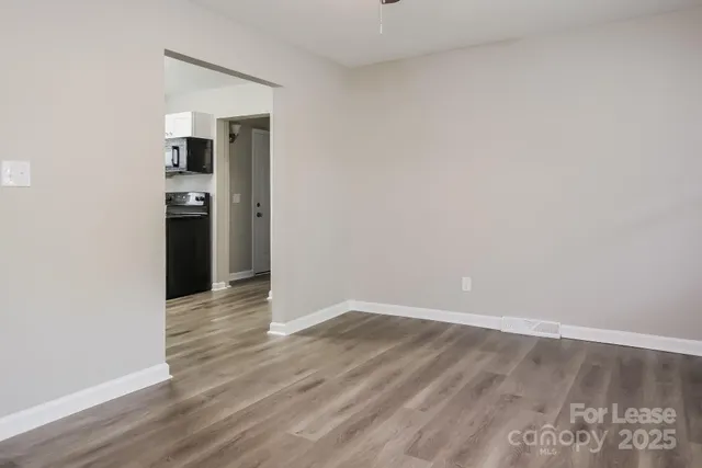 $1,570 | 5520 The Plaza, Charlotte, NC 28215