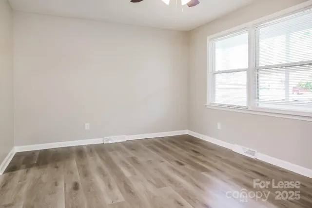 $1,570 | 5520 The Plaza, Charlotte, NC 28215