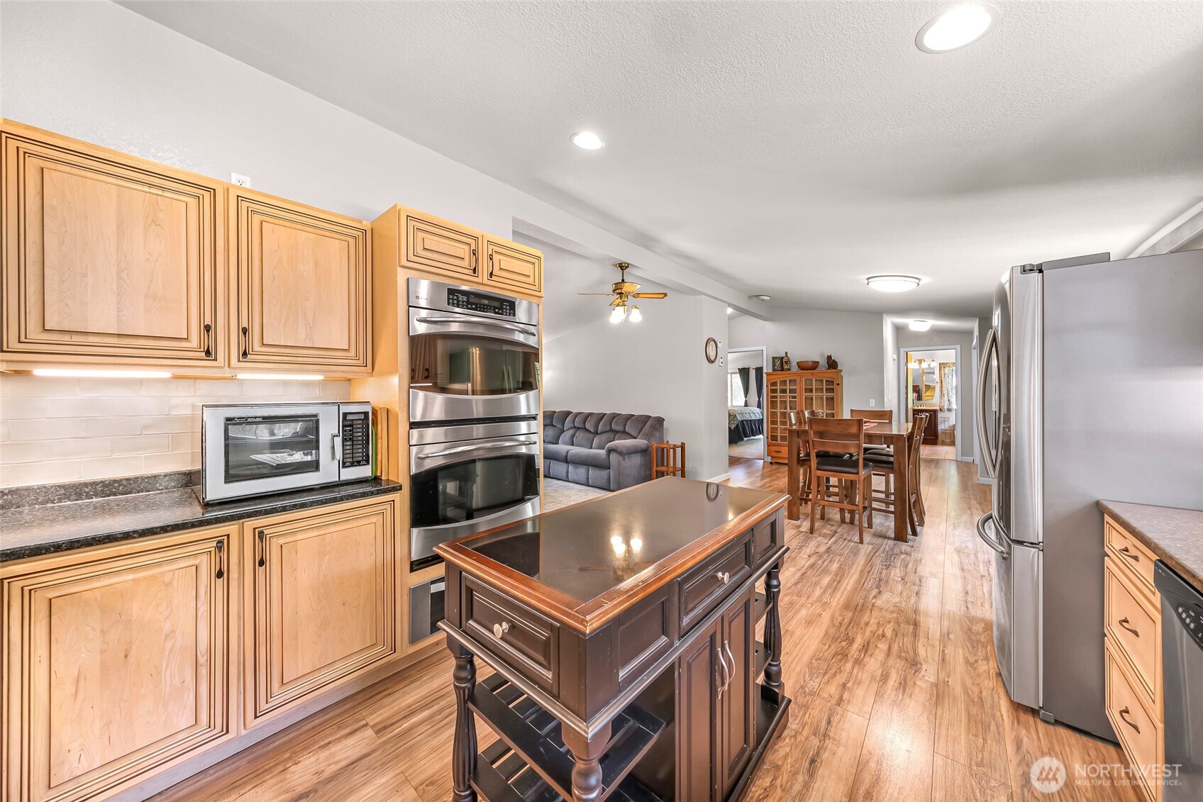 846 Deep Valley Drive Maple Falls, WA 98266 - Photo 11 of 40