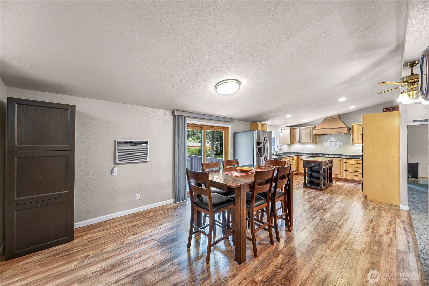 846 Deep Valley Drive Maple Falls, WA 98266 - Photo 13 of 40