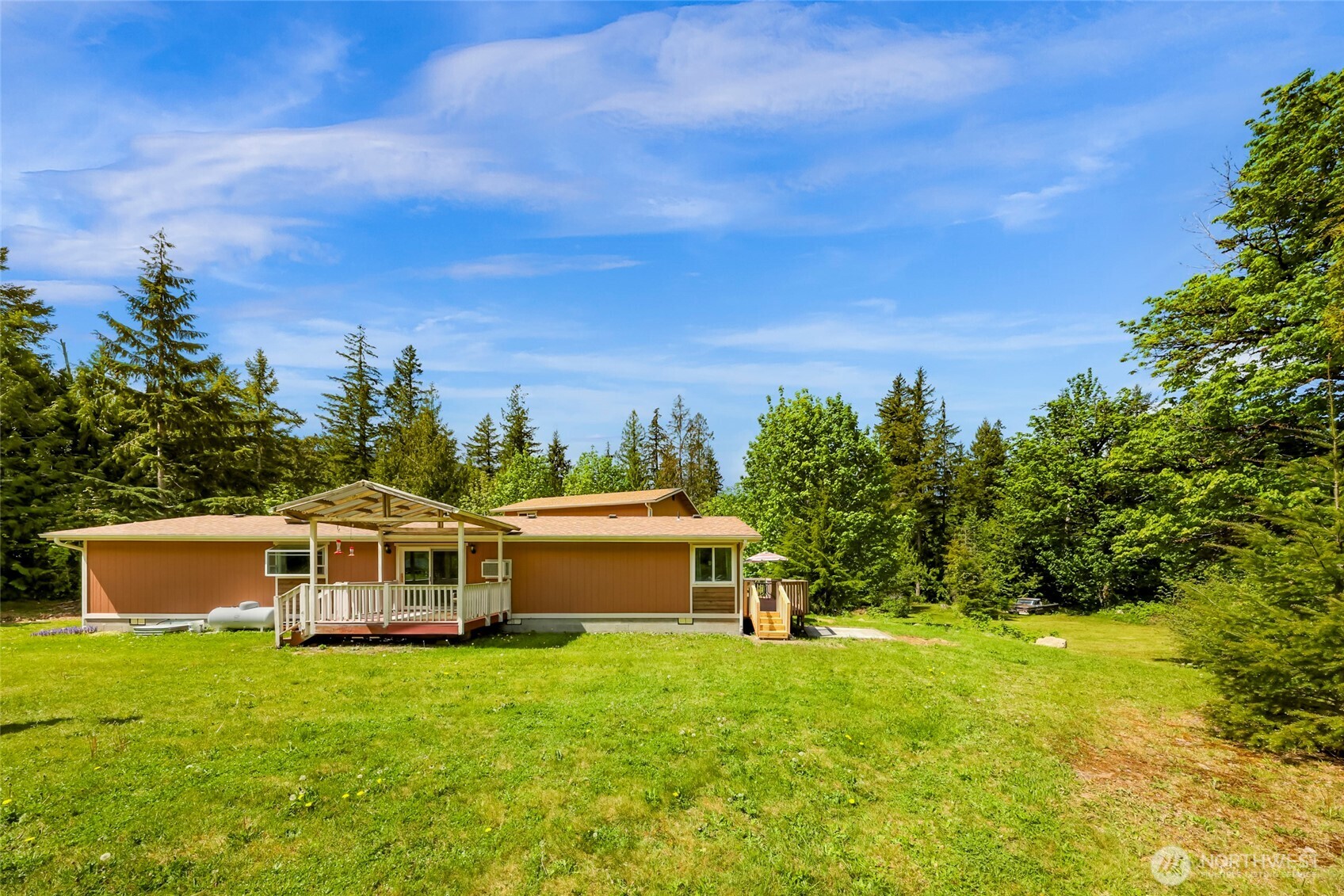 846 Deep Valley Drive Maple Falls, WA 98266 - Photo 7 of 40