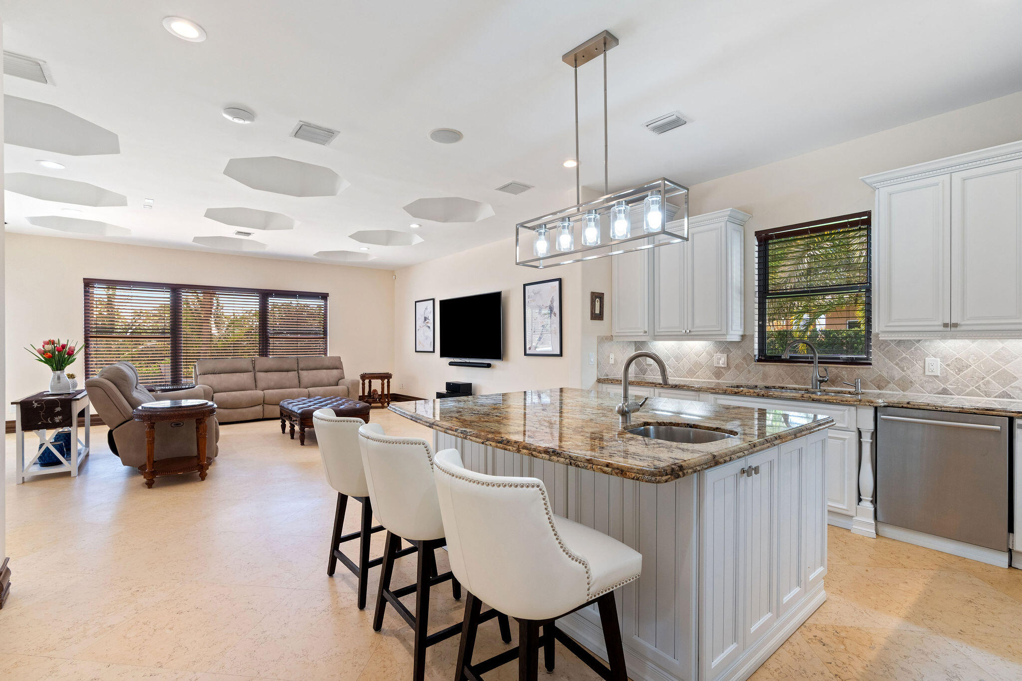 4052 East Ridgeview Drive Davie, FL 33330 - Photo 19 of 78 DSC08462