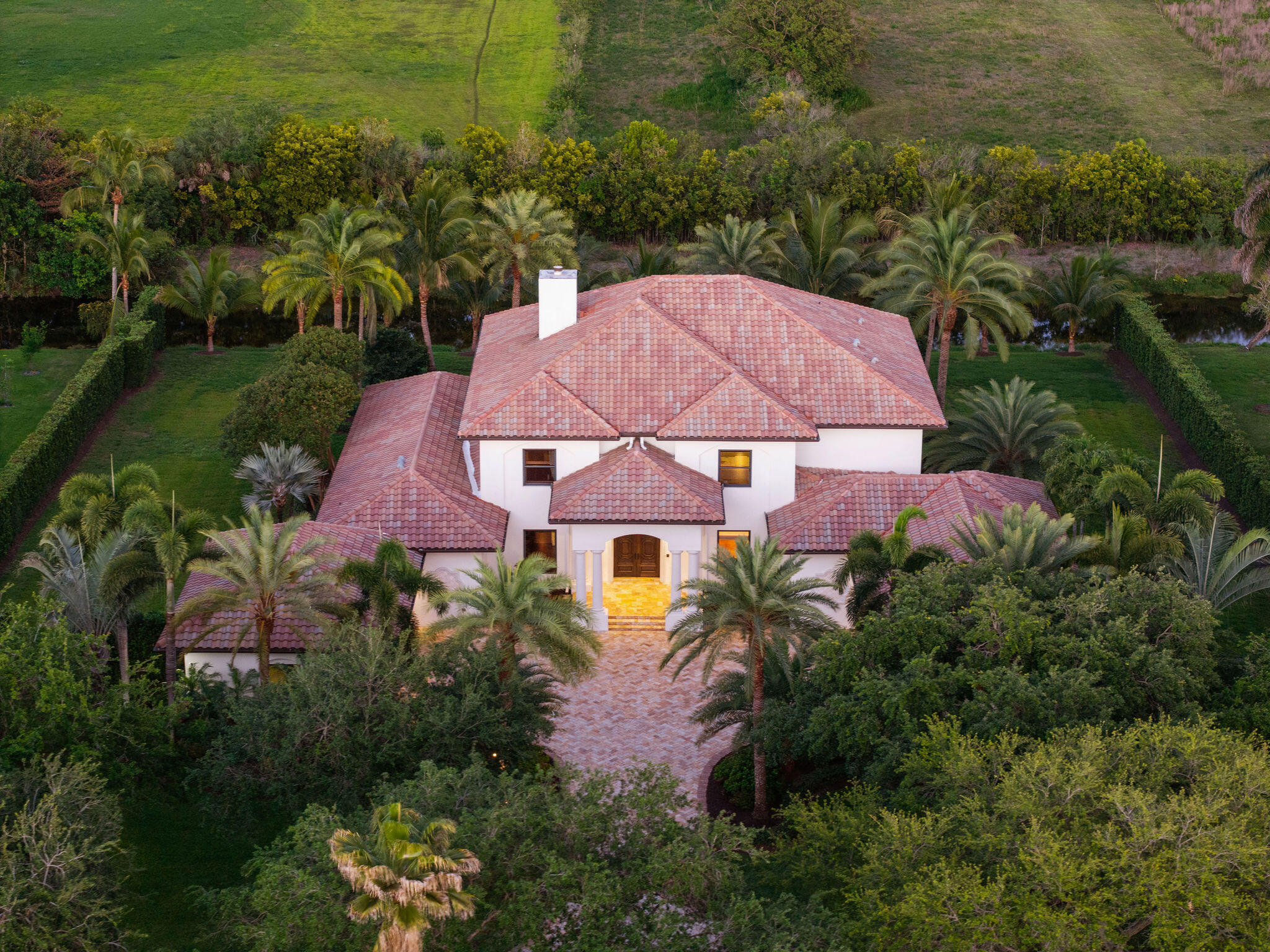 4052 East Ridgeview Drive Davie, FL 33330 - Photo 75 of 78 DJI_20260416195629_0680_D