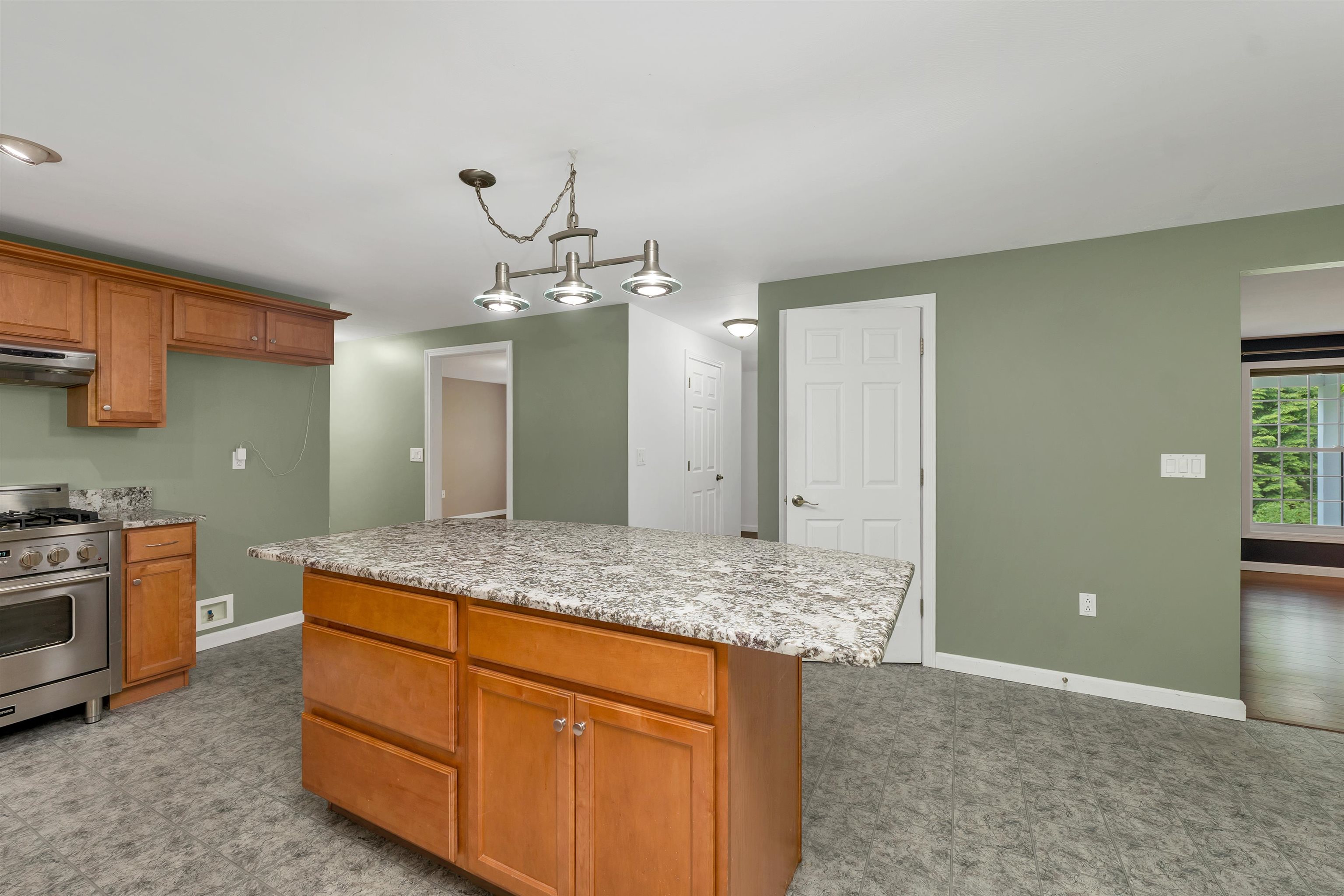 441 Ponemah Hill Road Milford, NH 03055 - Photo 7 of 46