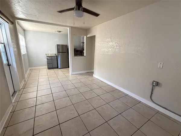 $1,550 | 12127 Gulf Boulevard, Unit 5, Treasure Island, FL 33706