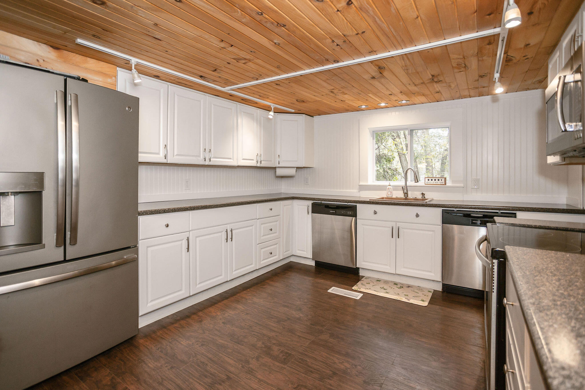 38 Birch Street Wilton, ME 04294 - Photo 12 of 37 taylor-kaminsky-photo-41