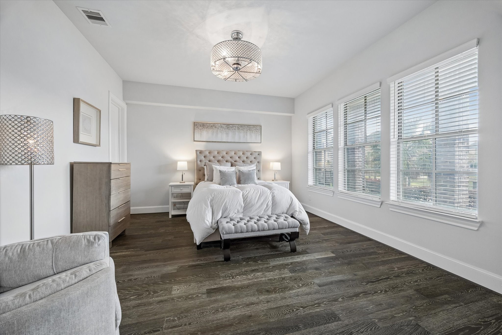 2727 Maxroy Street Houston, TX 77007 - Photo 29 of 46 a bed room with a bed and a large window