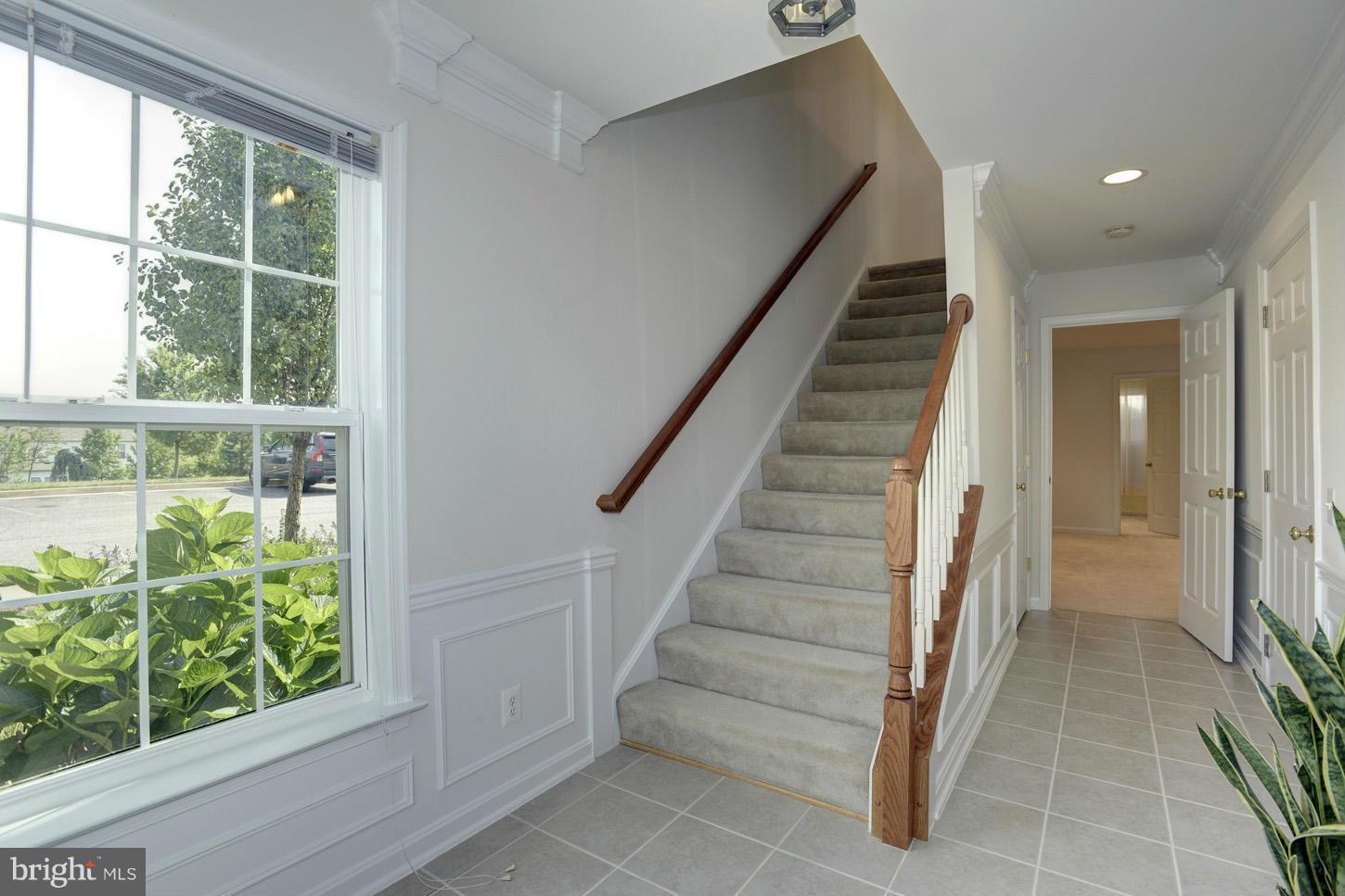 8933 Singleleaf Circle Lorton, VA 22079 - Photo 2 of 30 Interior (General)