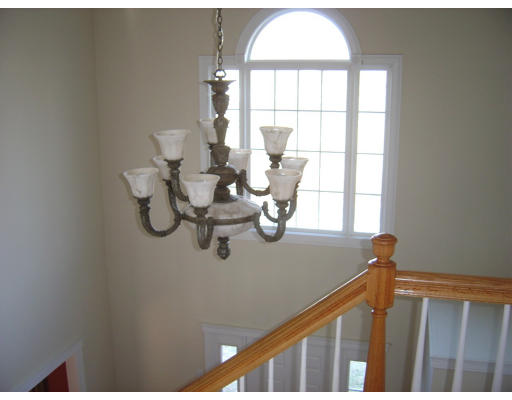 16 Old Upton Road Grafton, MA 01519 - Photo 11 of 30 Gallery Image 11