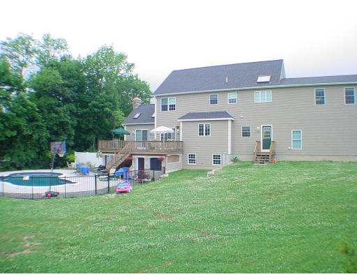 16 Old Upton Road Grafton, MA 01519 - Photo 22 of 30 Gallery Image 22