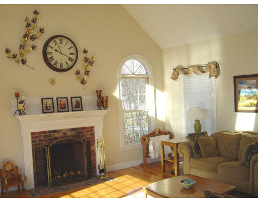 16 Old Upton Road Grafton, MA 01519 - Photo 7 of 30 Gallery Image 7