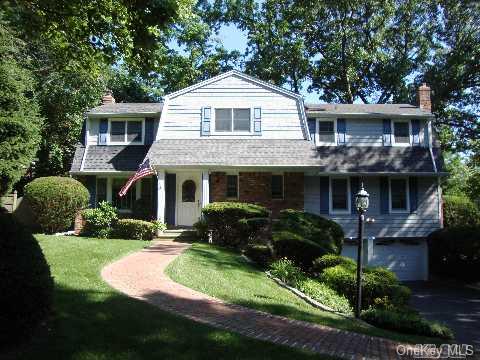 72 Bay Road Huntington, NY 11743 - Photo 1 of 1 Gallery Image 1