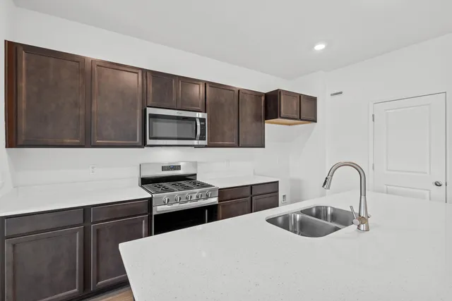 $389,990 | 7466 East 116th Place, Winfield, IN 46307