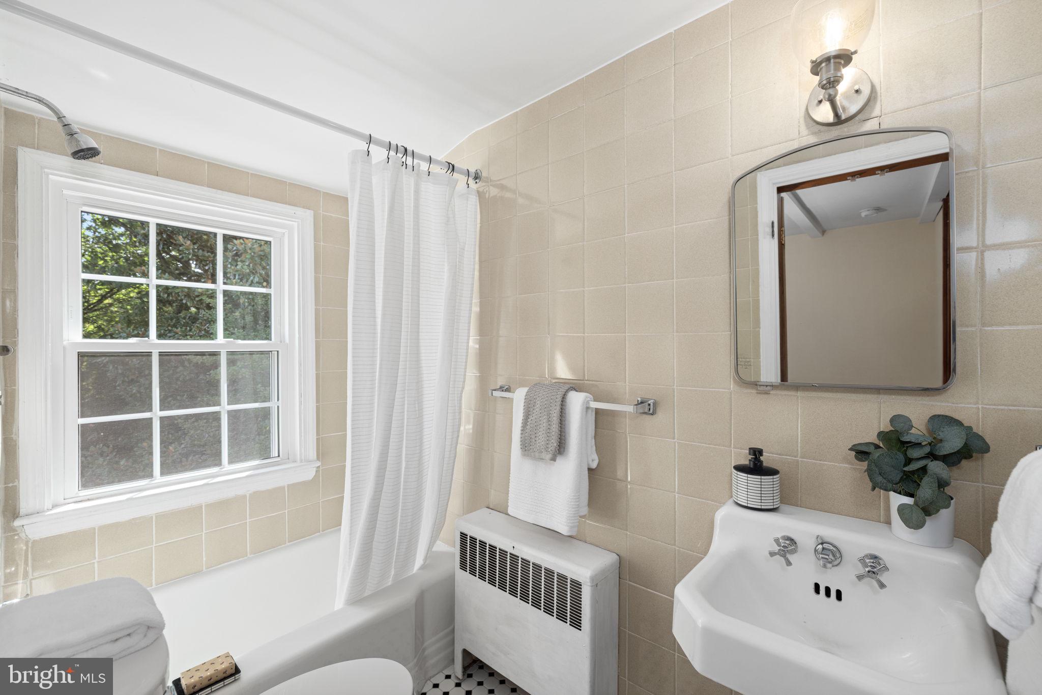 3636 Appleton Street Northwest Washington, DC 20008 - Photo 32 of 48 Upstairs bath