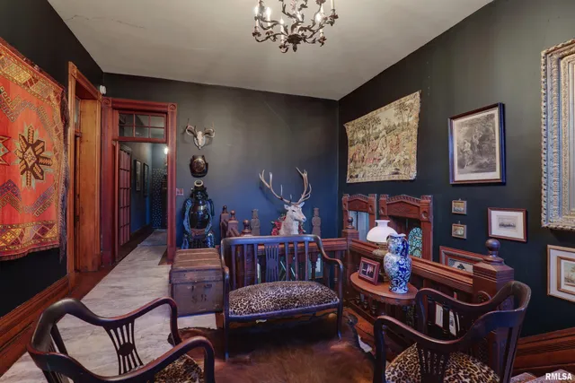 $275,000 | 601 Spring Street, Quincy, IL 62301