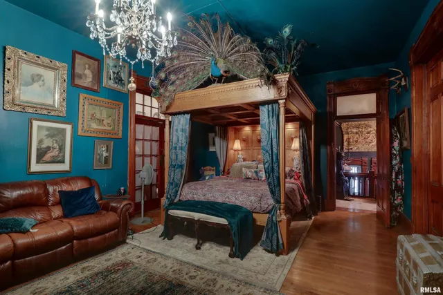 $275,000 | 601 Spring Street, Quincy, IL 62301