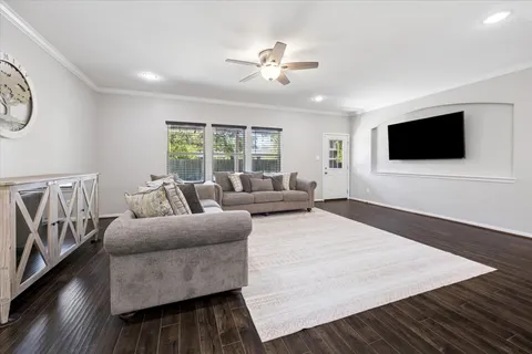 $370,000 | 10023 Bamboo Road, Houston, TX 77041