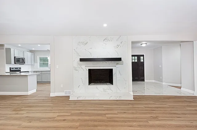 $765,000 | 32 Aylesbury Road, Worcester, MA 01609