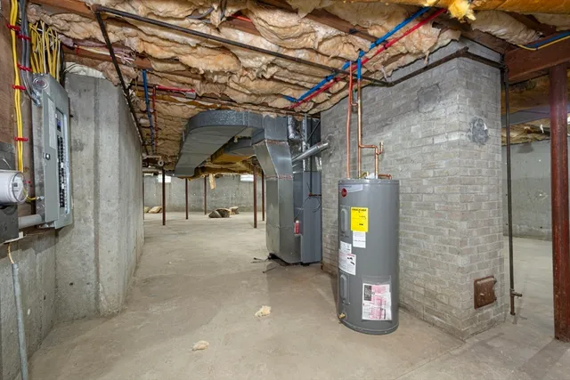 $765,000 | 32 Aylesbury Road, Worcester, MA 01609