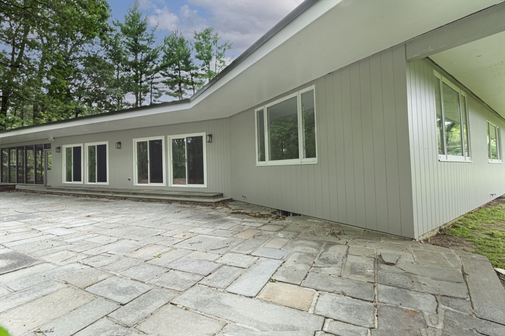 32 Aylesbury Road Worcester, MA 01609 - Photo 41 of 42