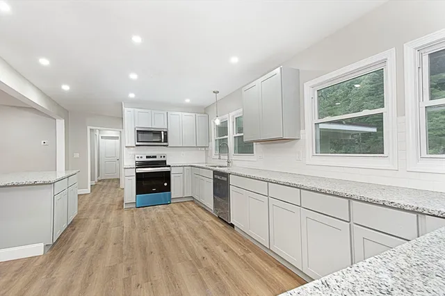 $765,000 | 32 Aylesbury Road, Worcester, MA 01609