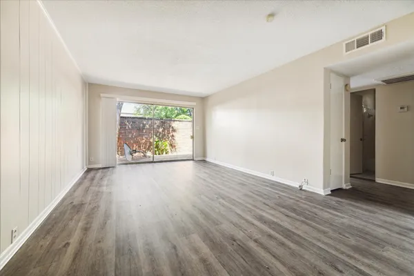 $1,300 | 3259 Branard Street, Unit 7, Houston, TX 77098