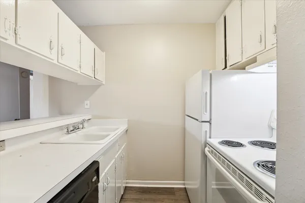 $1,300 | 3259 Branard Street, Unit 7, Houston, TX 77098