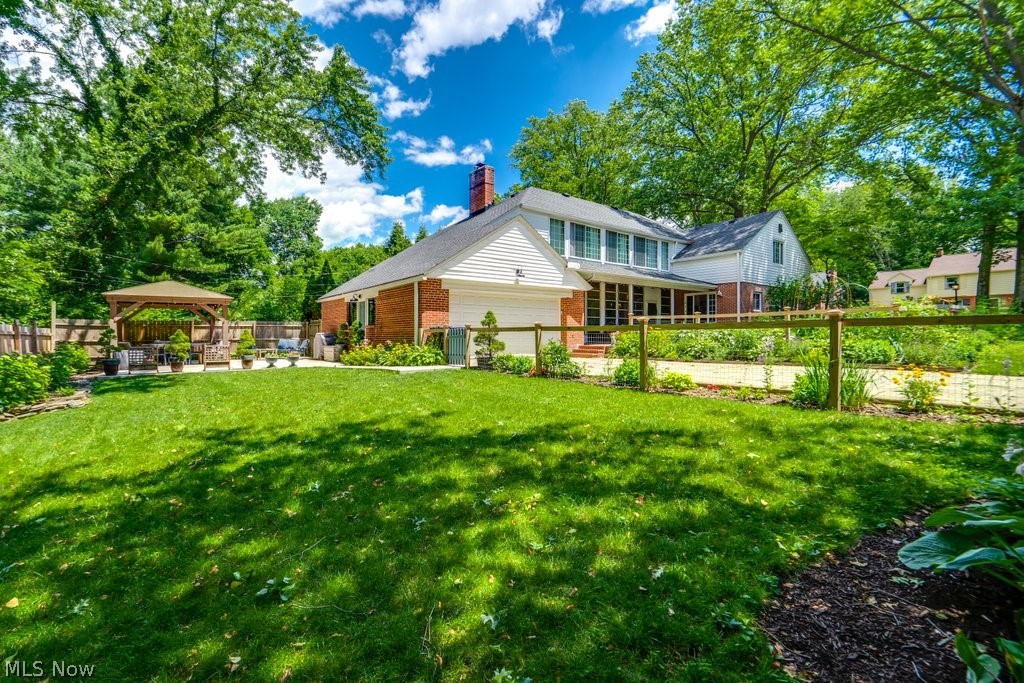 326 Dorchester Road Akron, OH 44313 - Photo 3 of 50