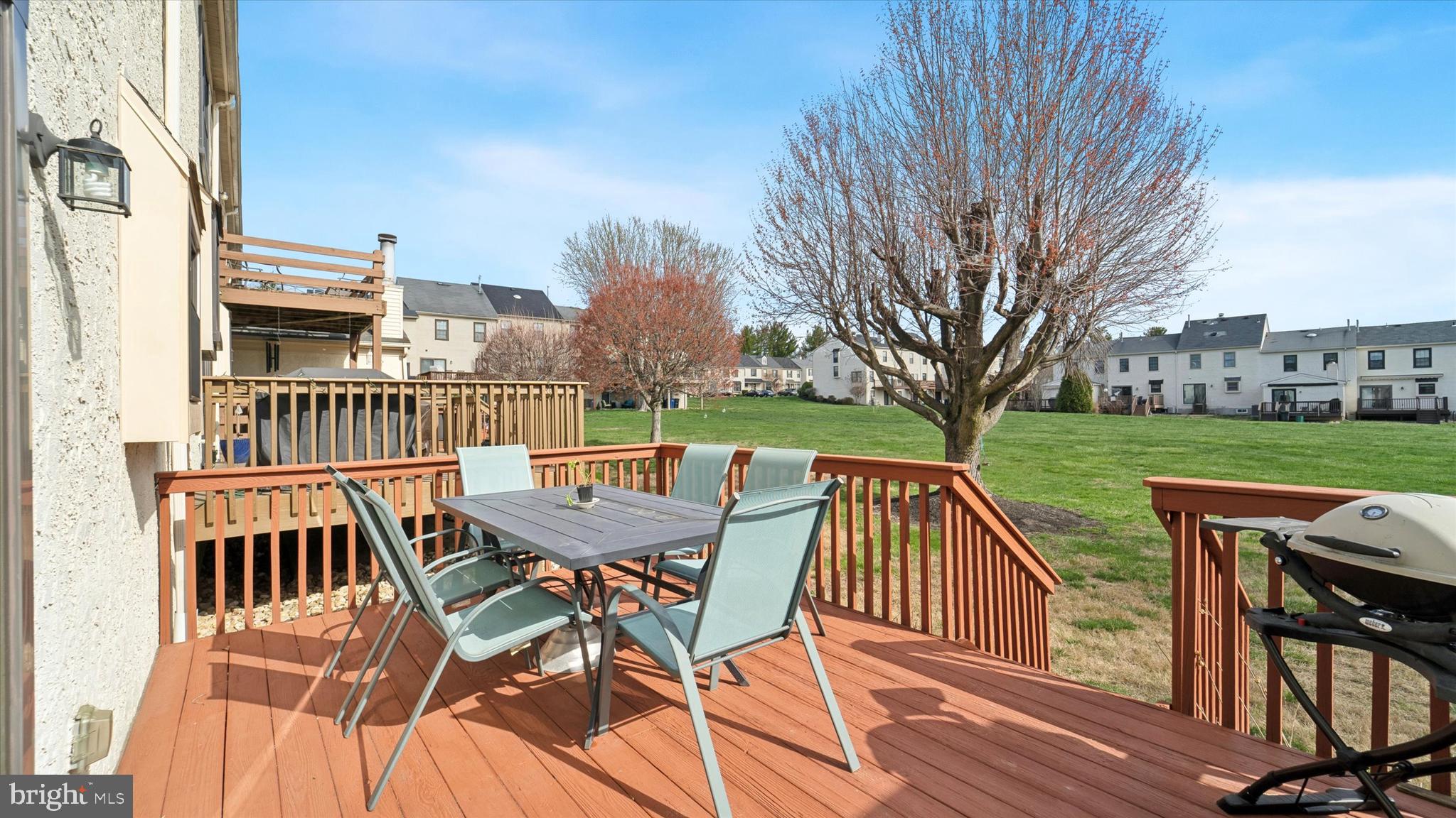 21 Ruth Road Brookhaven, PA 19015 - Photo 12 of 24 Deck overlooking common area backyard