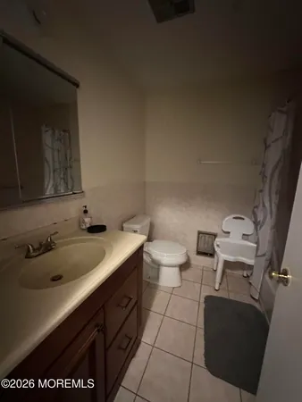 $2,200 | 119 Muhlen Platz, Unit C, Freehold, NJ 07728