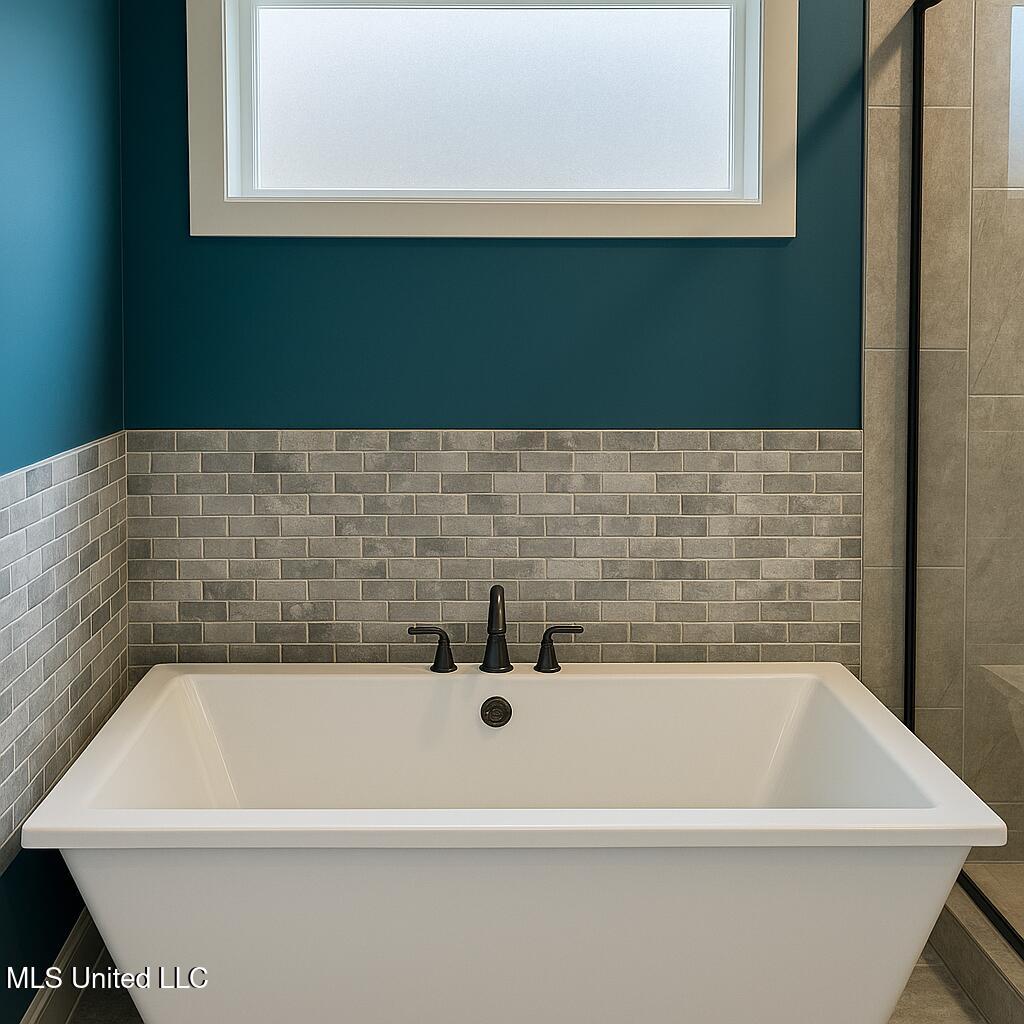4638 Balterson Loop South Olive Branch, MS 38654 - Photo 11 of 26 primary bathroom tub