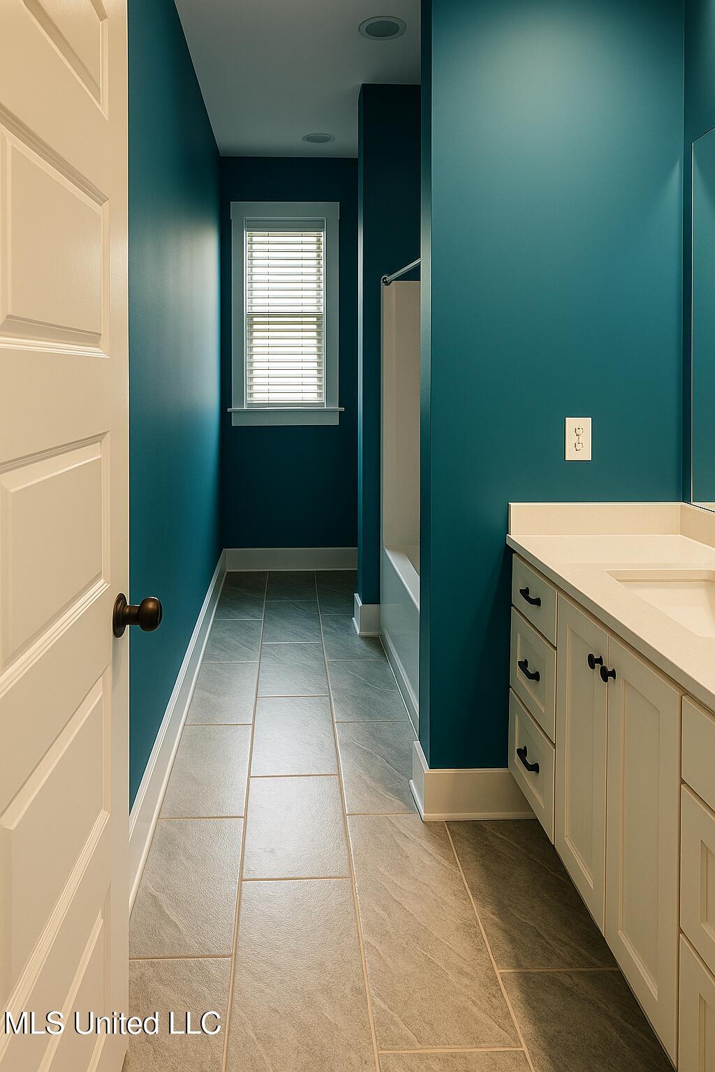 4638 Balterson Loop South Olive Branch, MS 38654 - Photo 14 of 26 Bathroom 1