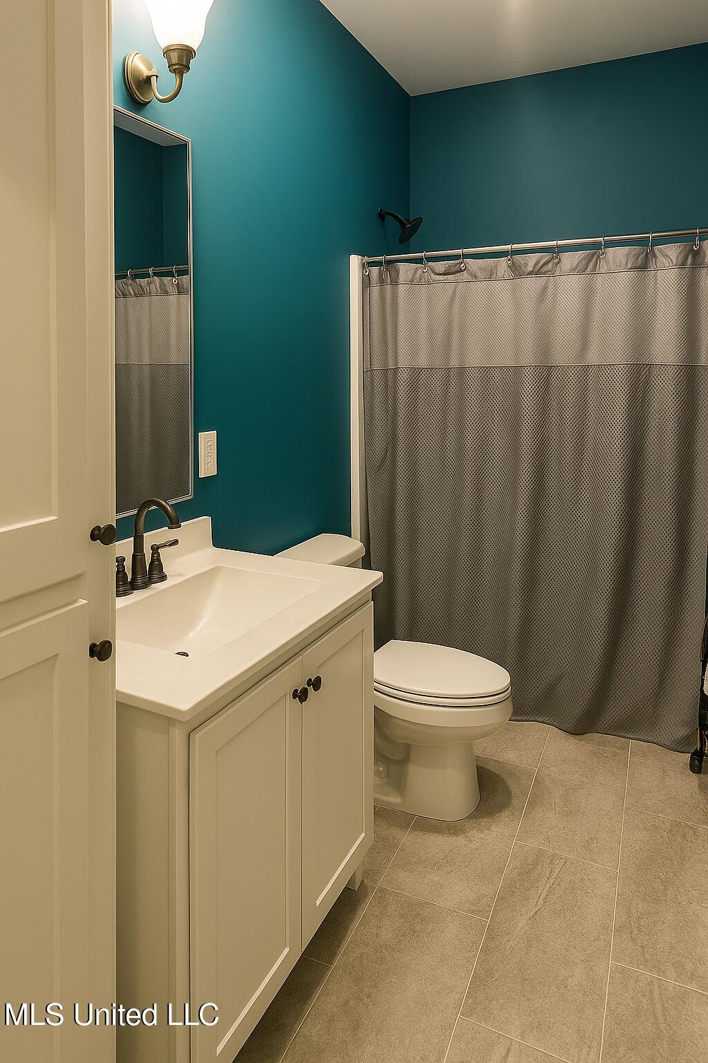 4638 Balterson Loop South Olive Branch, MS 38654 - Photo 19 of 26 Bathroom 3