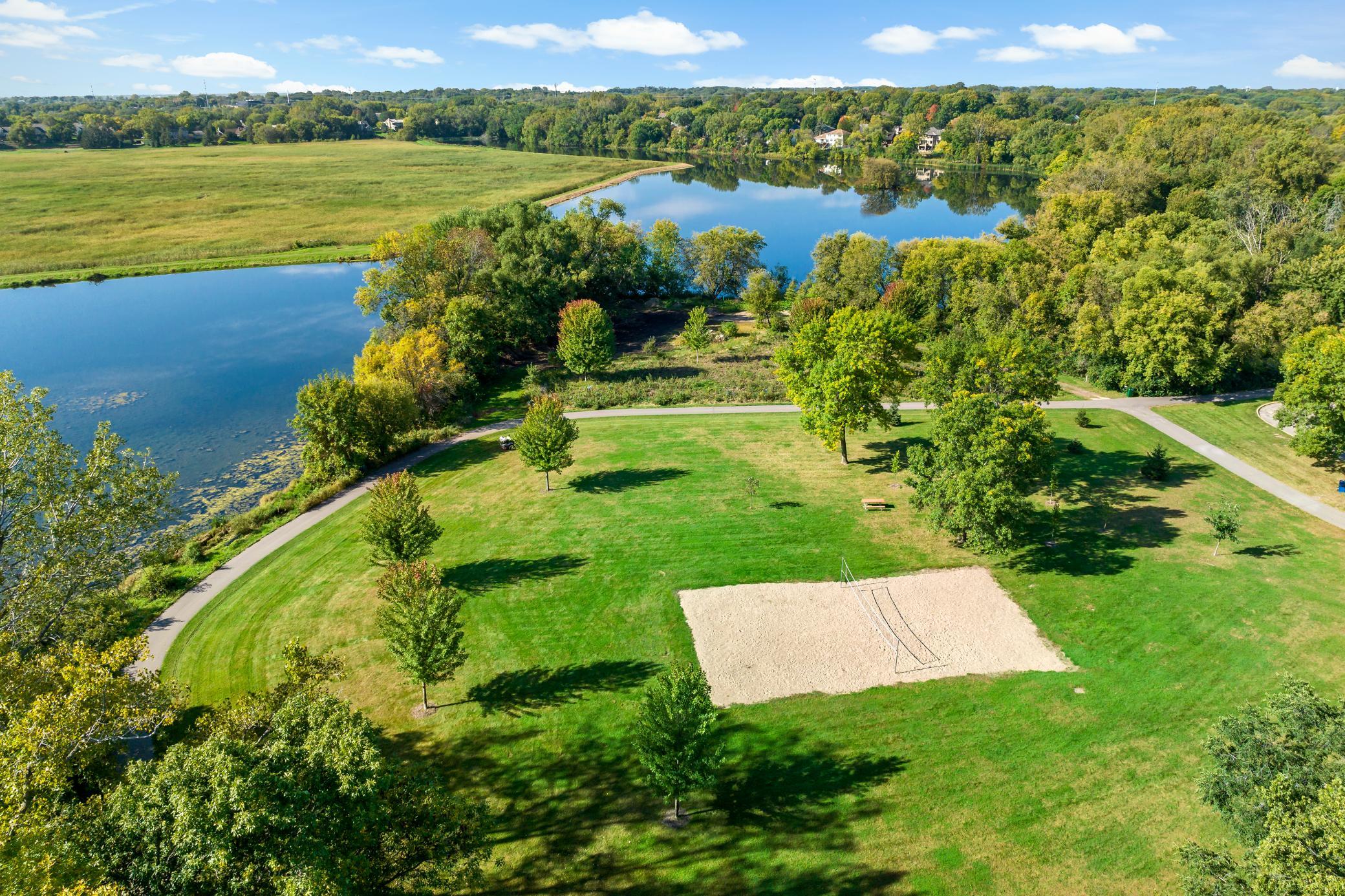 8928 Neill Lake Road, Unit 105 Eden Prairie, MN 55347 - Photo 13 of 17