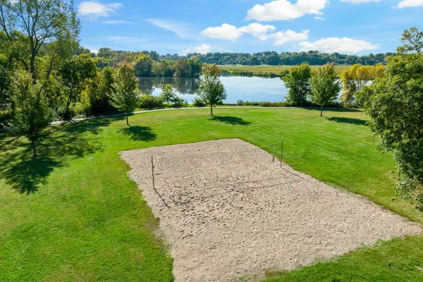 $179,900 | 8928 Neill Lake Road, Unit 105, Eden Prairie, MN 55347