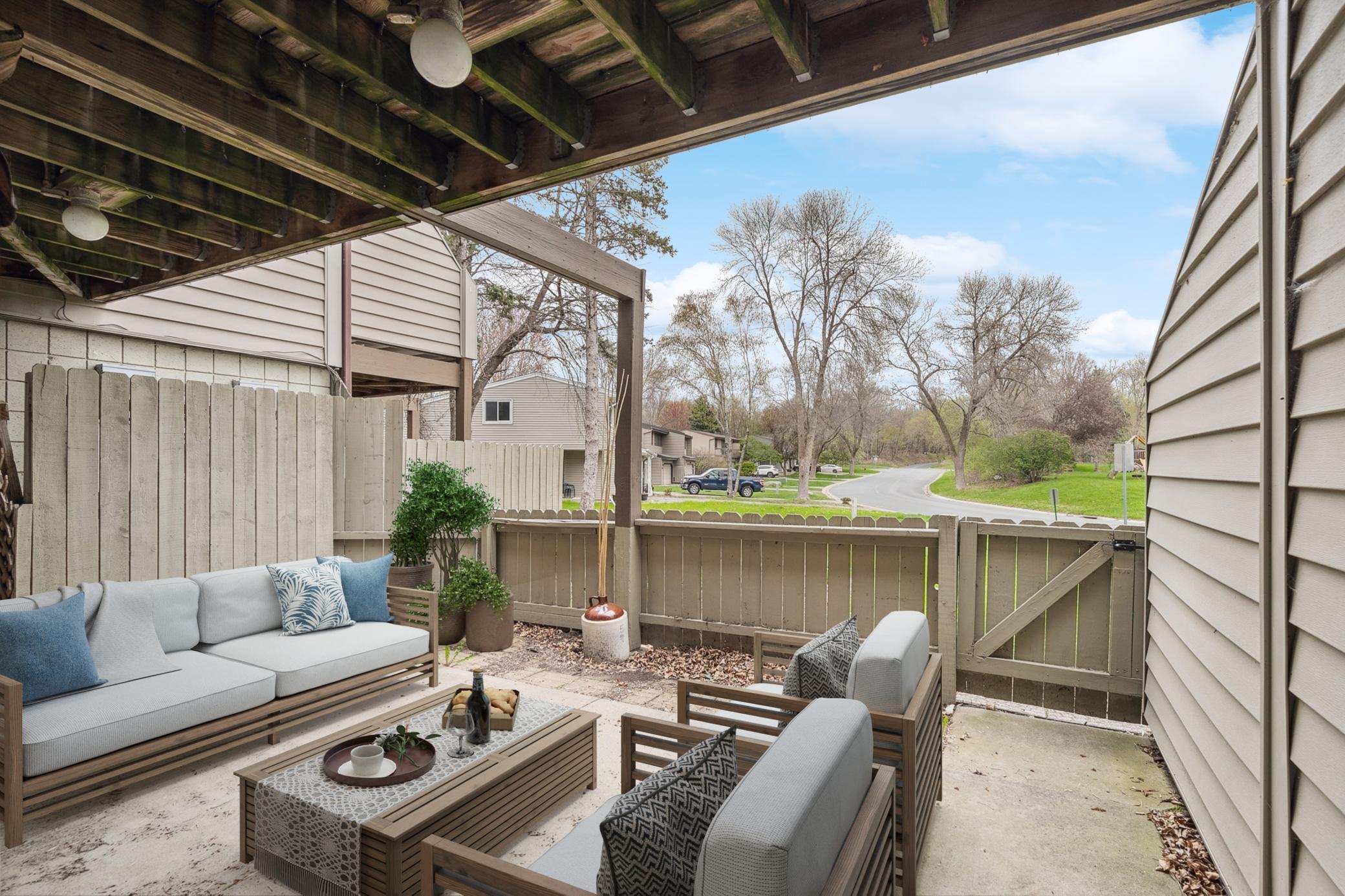 8928 Neill Lake Road, Unit 105 Eden Prairie, MN 55347 - Photo 10 of 17