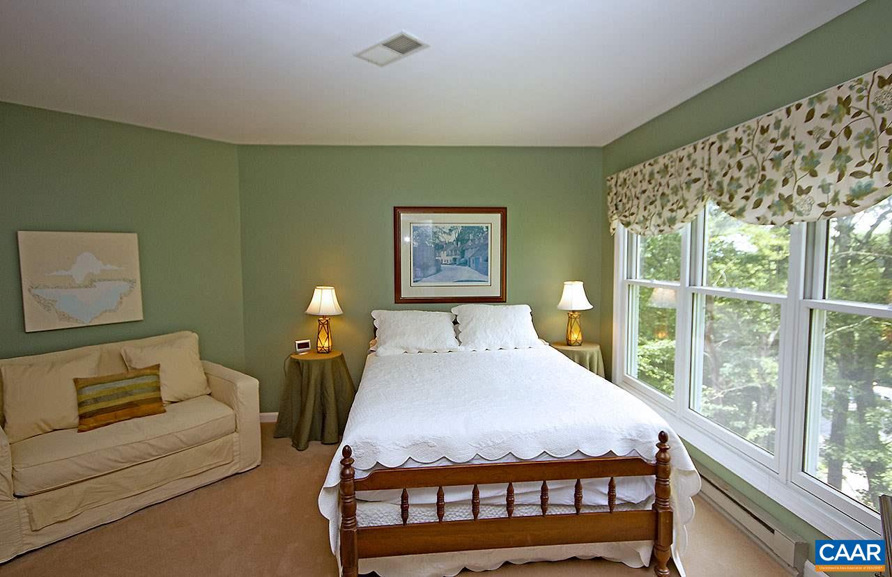 23 Shenandoah Ridge Roseland, VA 22967 - Photo 23 of 26 Second master suite.