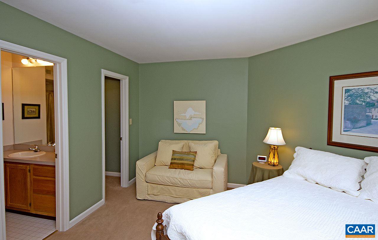 23 Shenandoah Ridge Roseland, VA 22967 - Photo 24 of 26 The second master suite also features an attached master bath and a walk-in closet.