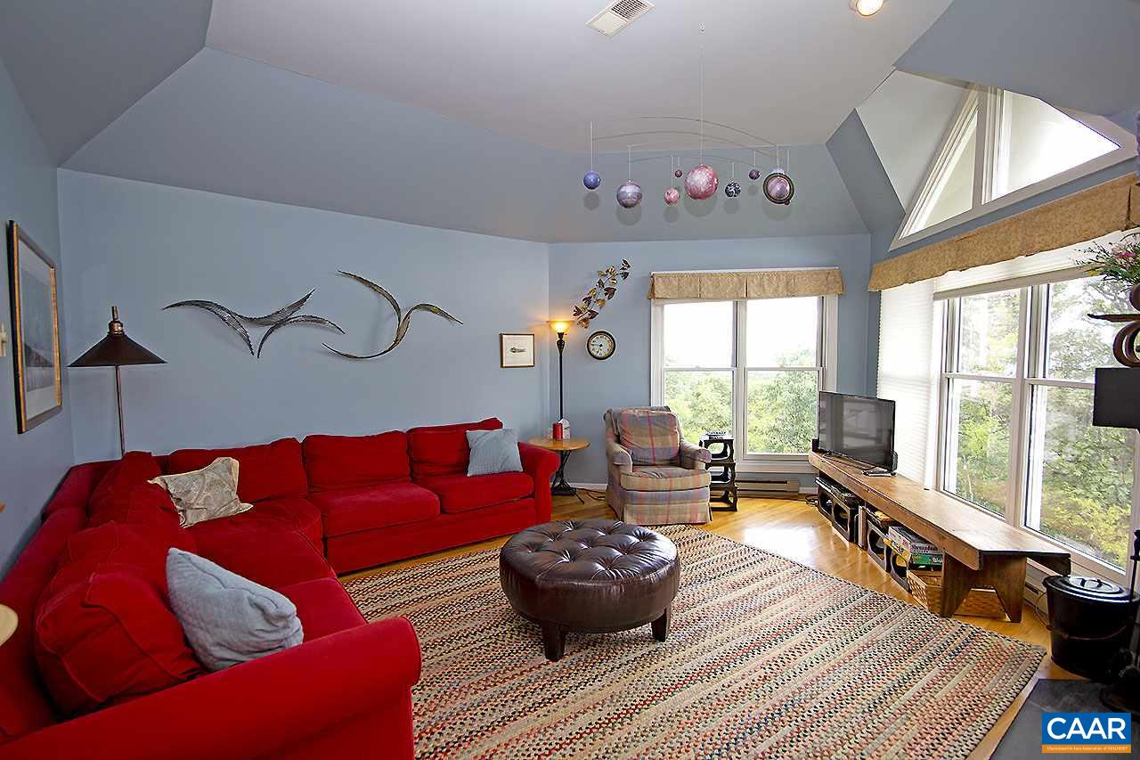 23 Shenandoah Ridge Roseland, VA 22967 - Photo 5 of 26 Open and bright floor plan.