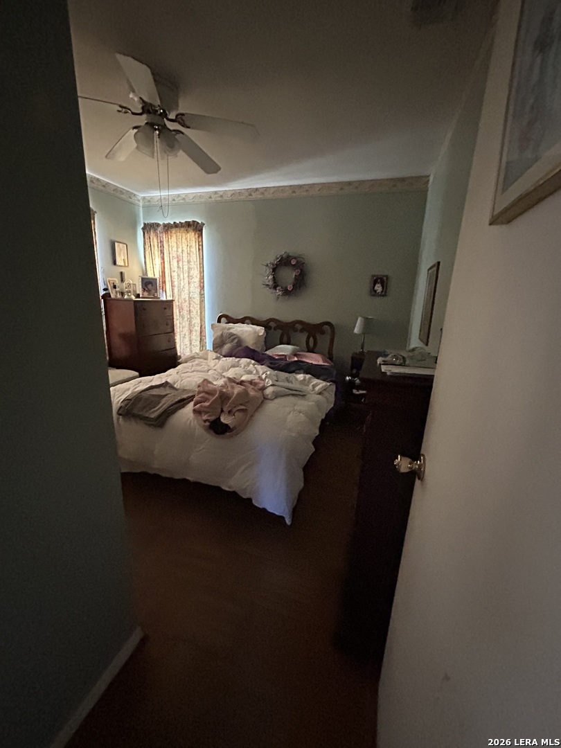 2518 South WW White Road San Antonio, TX 78222 - Photo 10 of 14