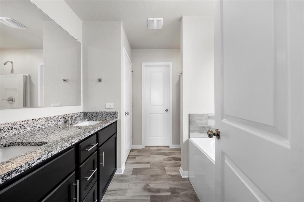 3921 Centerfire Road Waco, TX 76705 - Photo 12 of 16