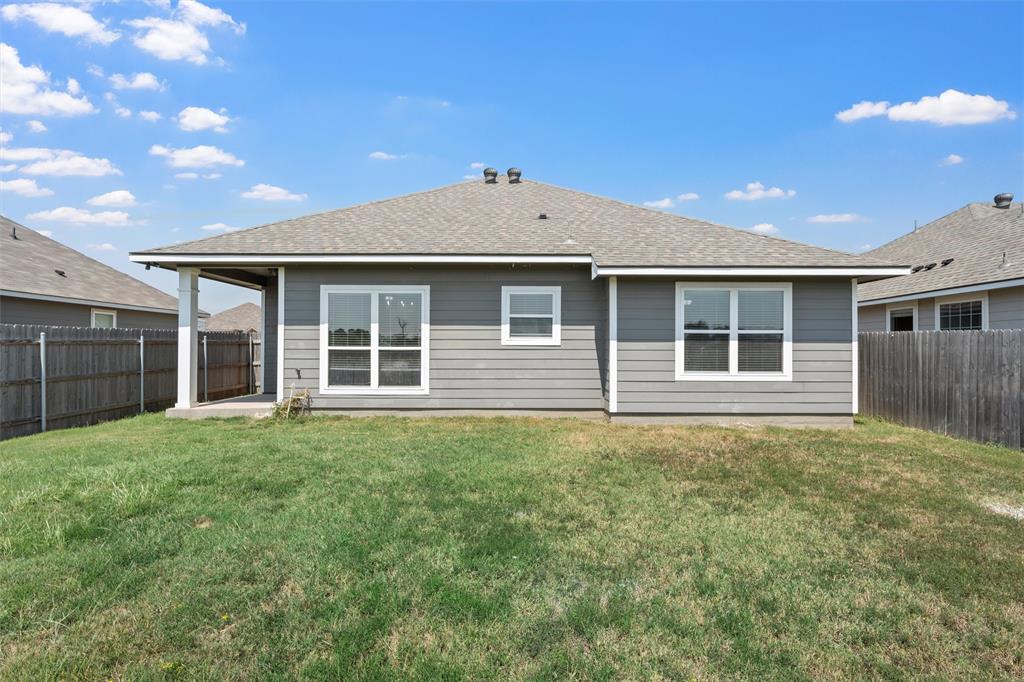 3921 Centerfire Road Waco, TX 76705 - Photo 14 of 16