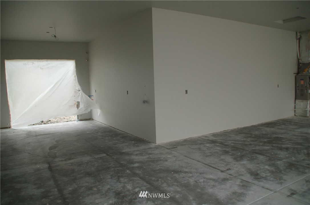 4815 Parker Road East Sumner, WA 98390 - Photo 9 of 9 Gallery Image 9