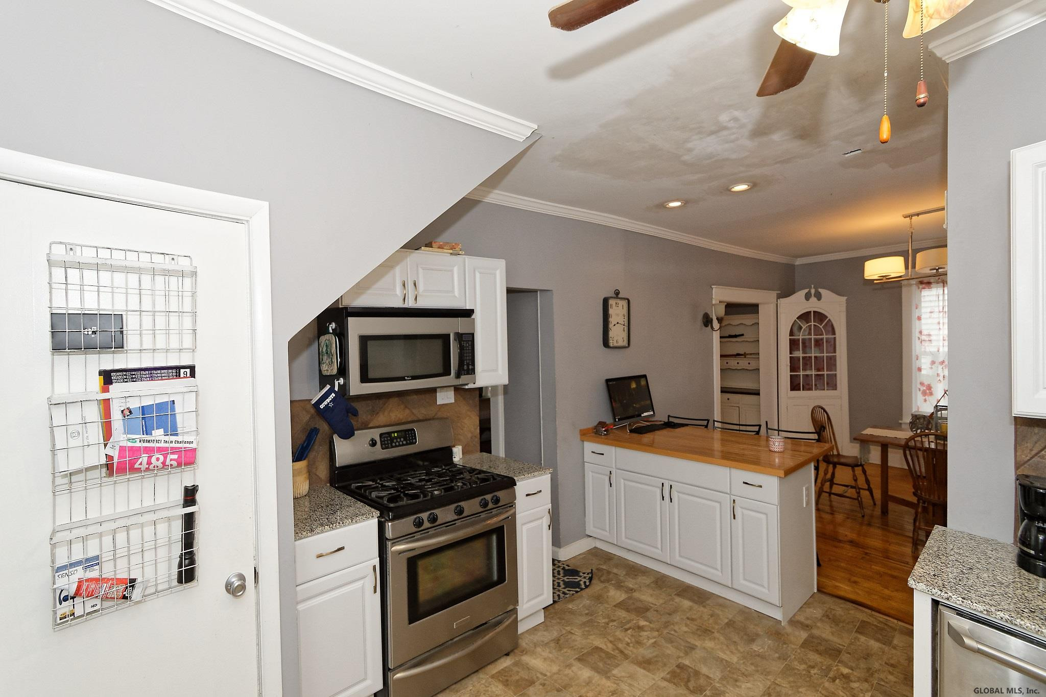 605 Bedford Road Schenectady, NY 12308 - Photo 11 of 35 Photo 11
