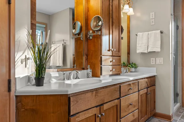 $1,295,000 | 10064 Adam Avenue, Inver Grove Heights, MN 55077