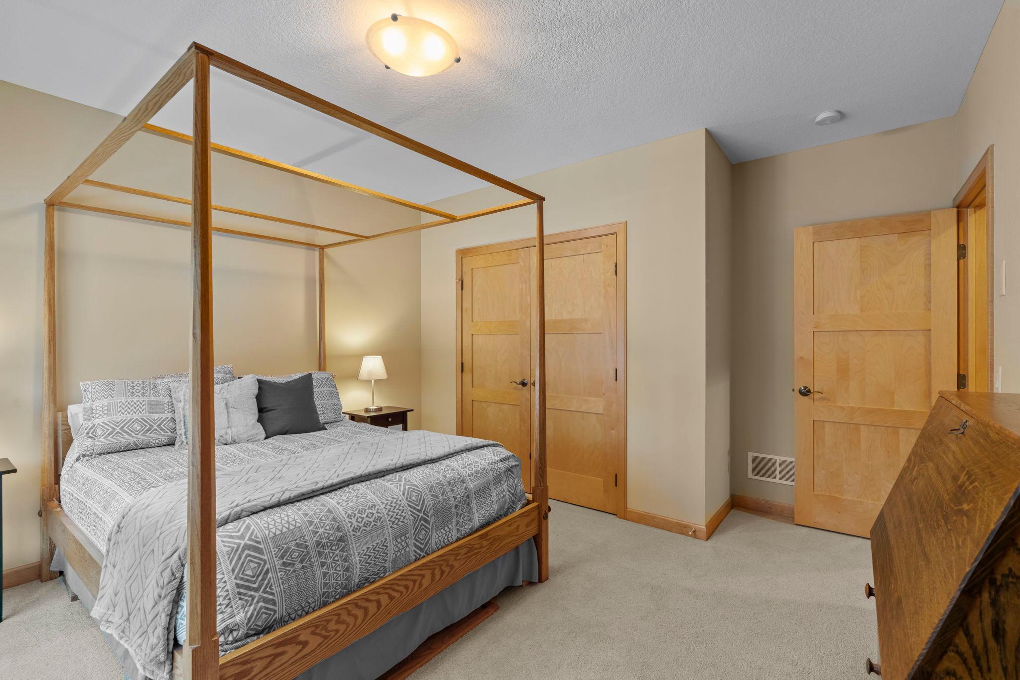 10064 Adam Avenue Inver Grove Heights, MN 55077 - Photo 26 of 38