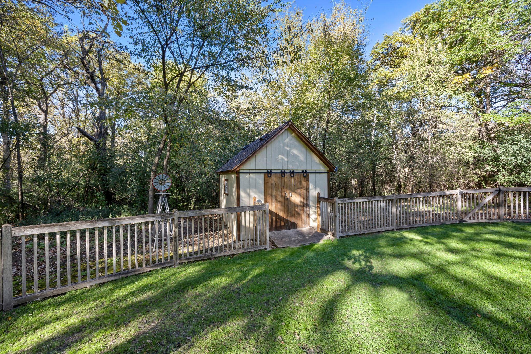 10064 Adam Avenue Inver Grove Heights, MN 55077 - Photo 34 of 38